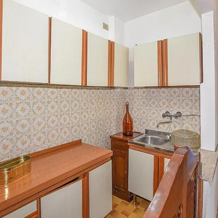 公寓 Nice In Pierre With 1 Bedrooms And Wifi 圣皮埃尔